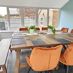 Ferienhaus Sanderson House *