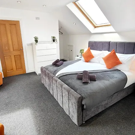 Holiday home Sanderson House *