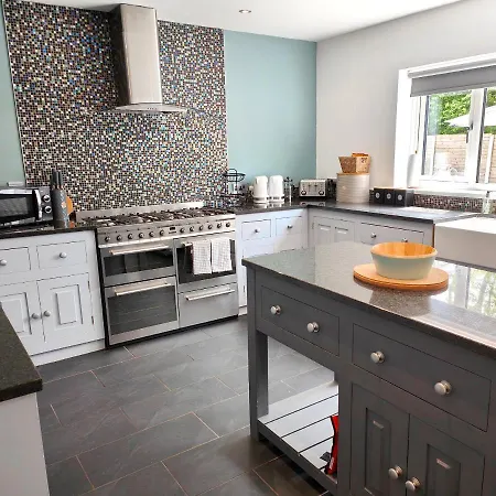 Sanderson House Holiday home *