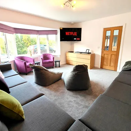 Holiday home Sanderson House *